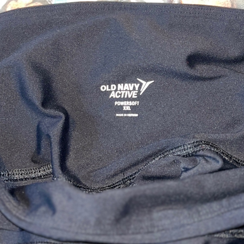 Old Navy Powersoft Cropped Compression Leggings |… - image 2